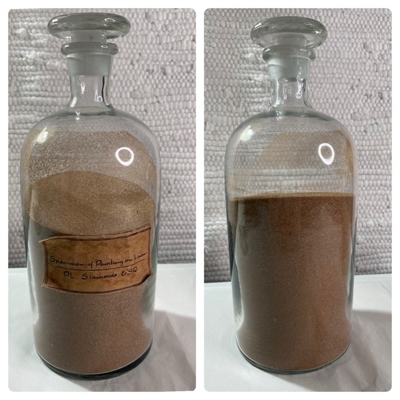 Set of Two French Style Glass Apothecary Bottles with glass stoppers. - Picture 11 of 14